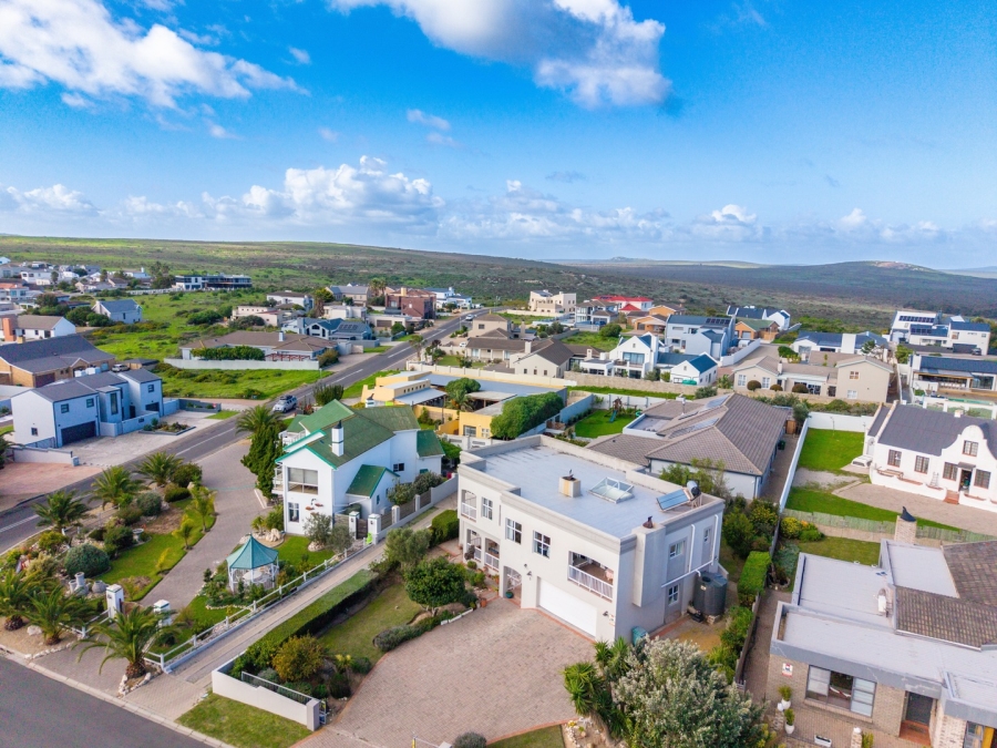 5 Bedroom Property for Sale in Myburgh Park Western Cape